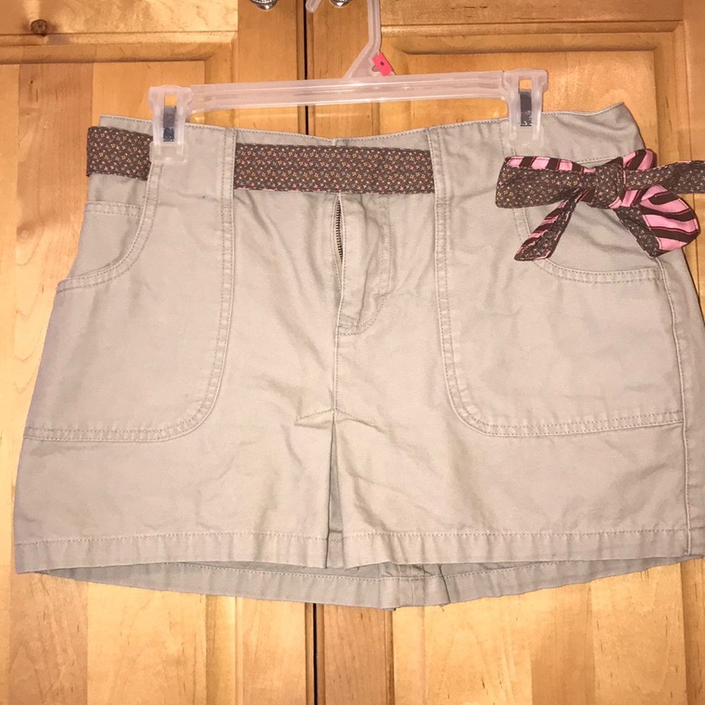 Khaki Skirt with adorable belt
